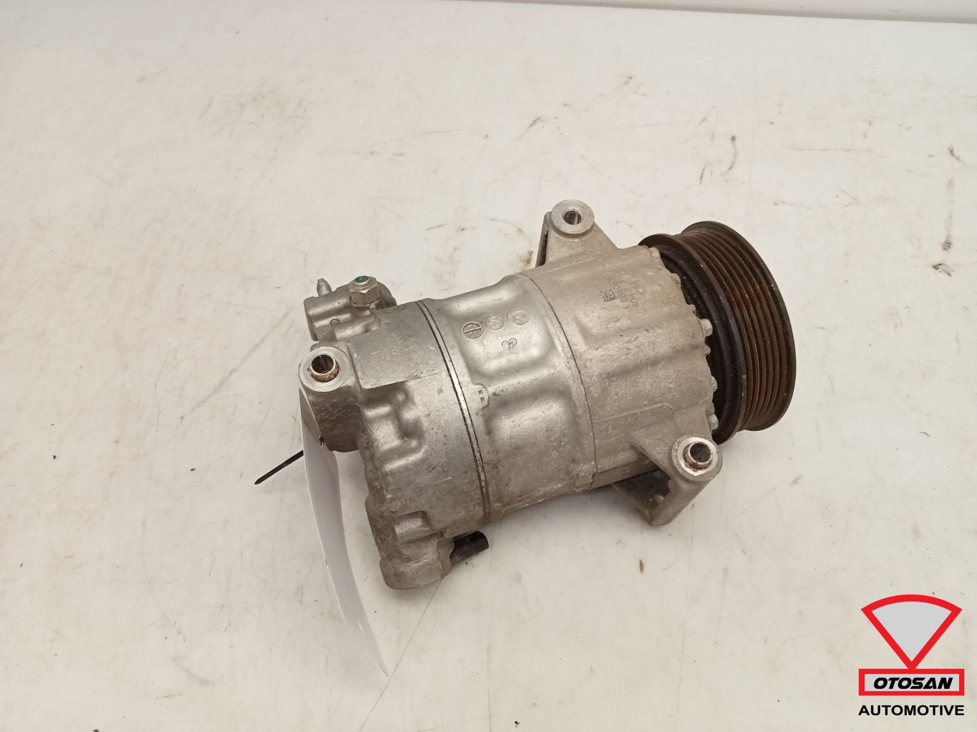 Ford Fiesta MK8 Aircopomp JX6119D629HB, Gebruikt, Info@ford.com, Ophalen of Verzenden, Ford