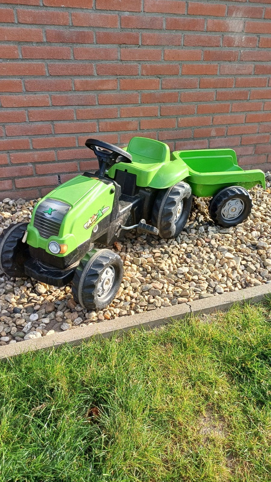 Groene kinder traptractor met aanhanger, Ophalen, Gebruikt