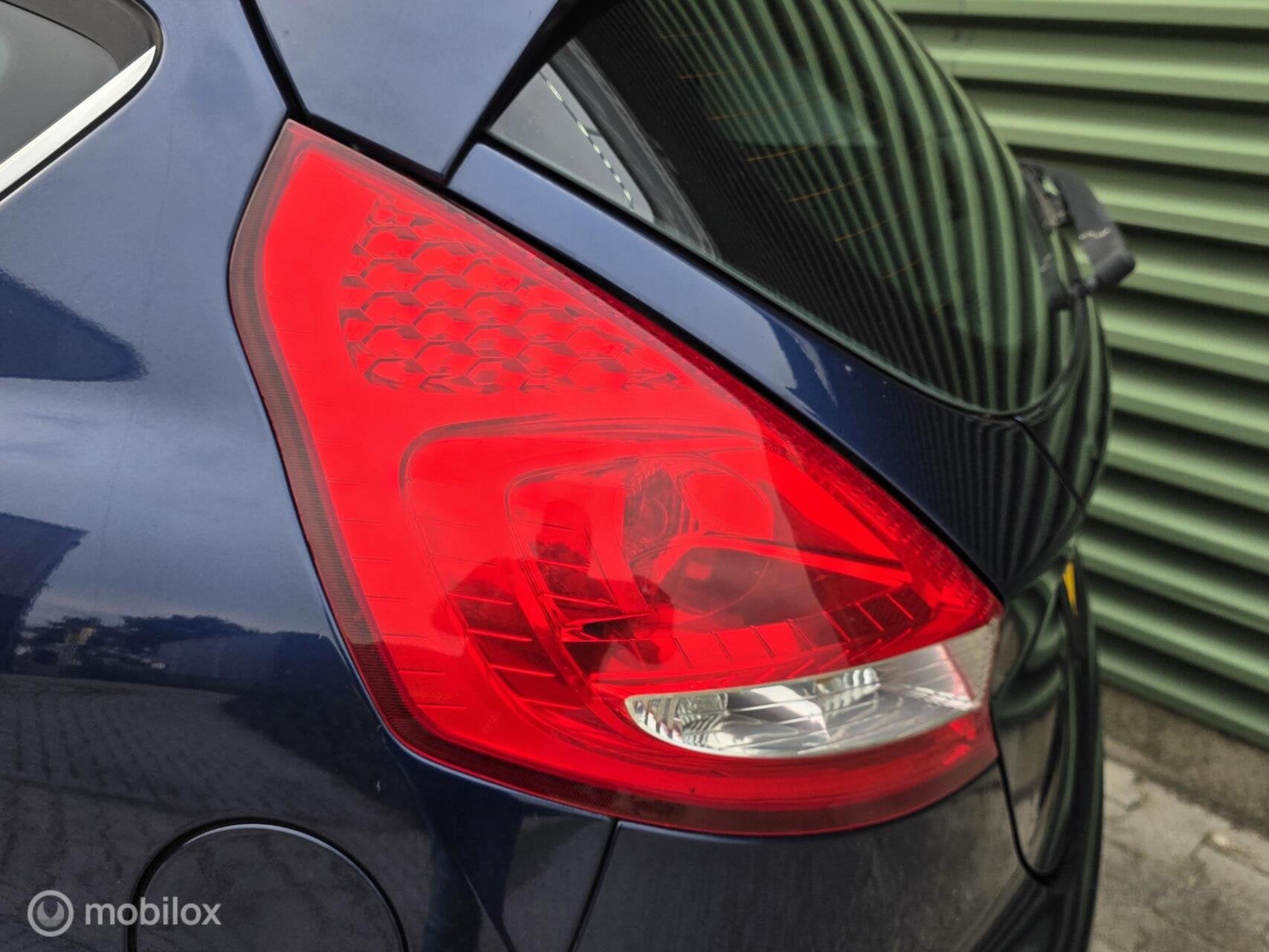 Foto 9 van Ford Fiesta 1.25 Titanium|Airco|2x Sleutel|PDC|