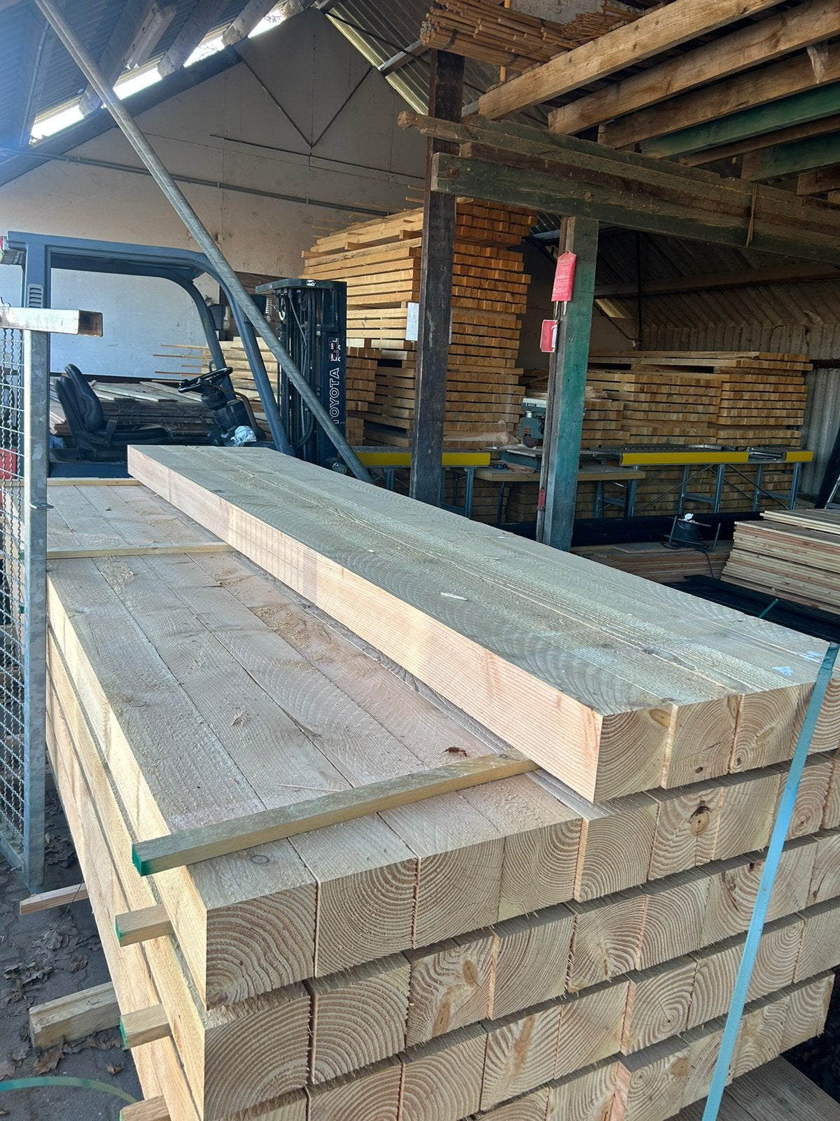 Douglas balk 10x10x300 cm per stuk € 22,00, Ophalen of Verzenden, Nieuw, 250 cm of meer, Planken