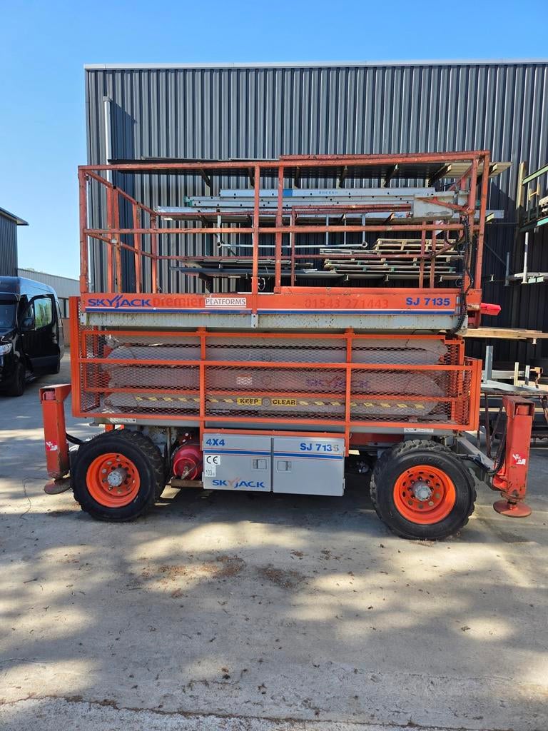 Skyjack SJ 7135 4x4 Hoogwerker op gas - 12m werkhoogte, Ophalen