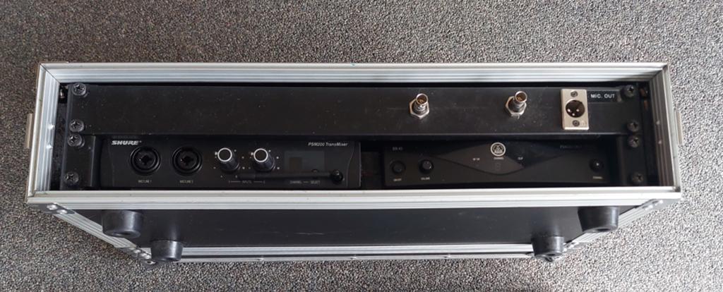 Draadloze SHURE / AKG In-ear /Mic set in stevige flightcase, Muziek en Instrumenten, Microfoons, Ophalen, Draadloos