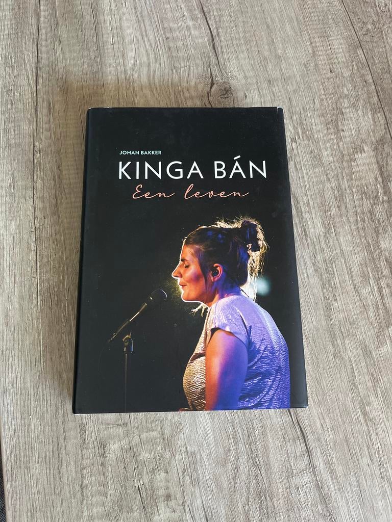 Kinga Bán: Een leven - Johan Bakker (biografie), Boeken, Ophalen of Verzenden, Gelezen, Religie