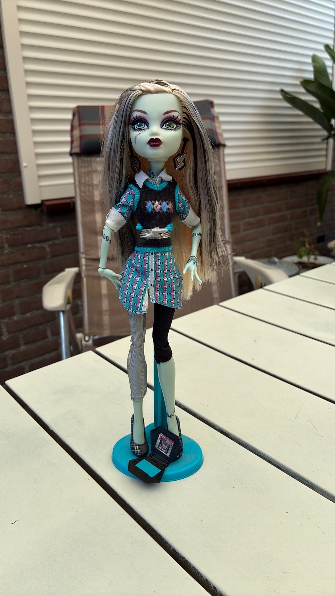 Te koop Monster High Frankie Stein School,s out, Ophalen, Zo goed als nieuw, Pop