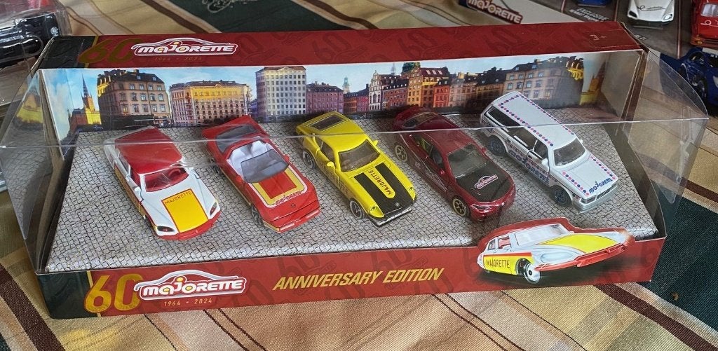 Majorette ANNIVERSARY EDITION set Citroen en Volvo, Ophalen of Verzenden, Nieuw, Auto