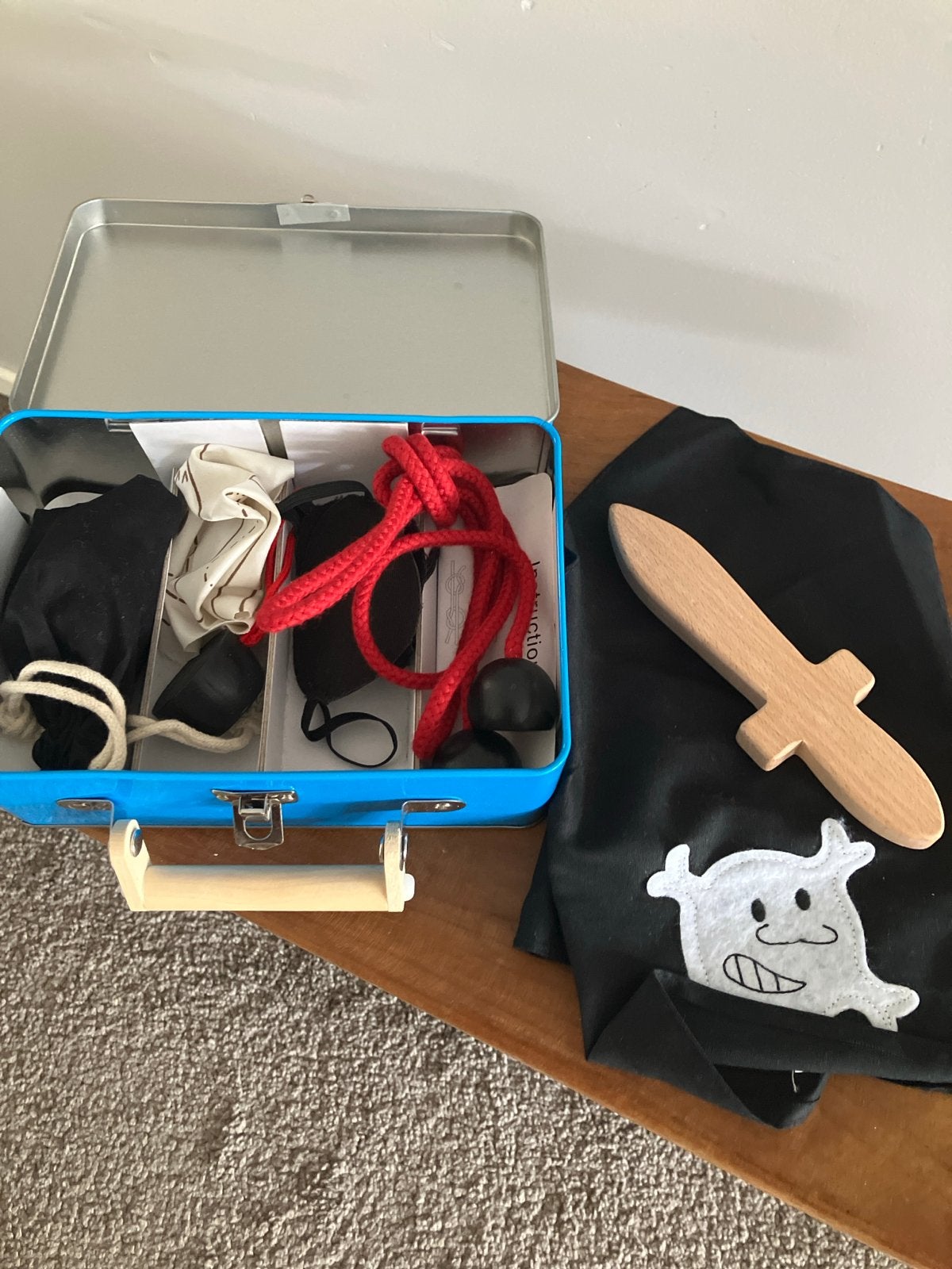 Piraten verkleedset in metalen koffer, Ophalen of Verzenden, Nieuw, Jongen of Meisje