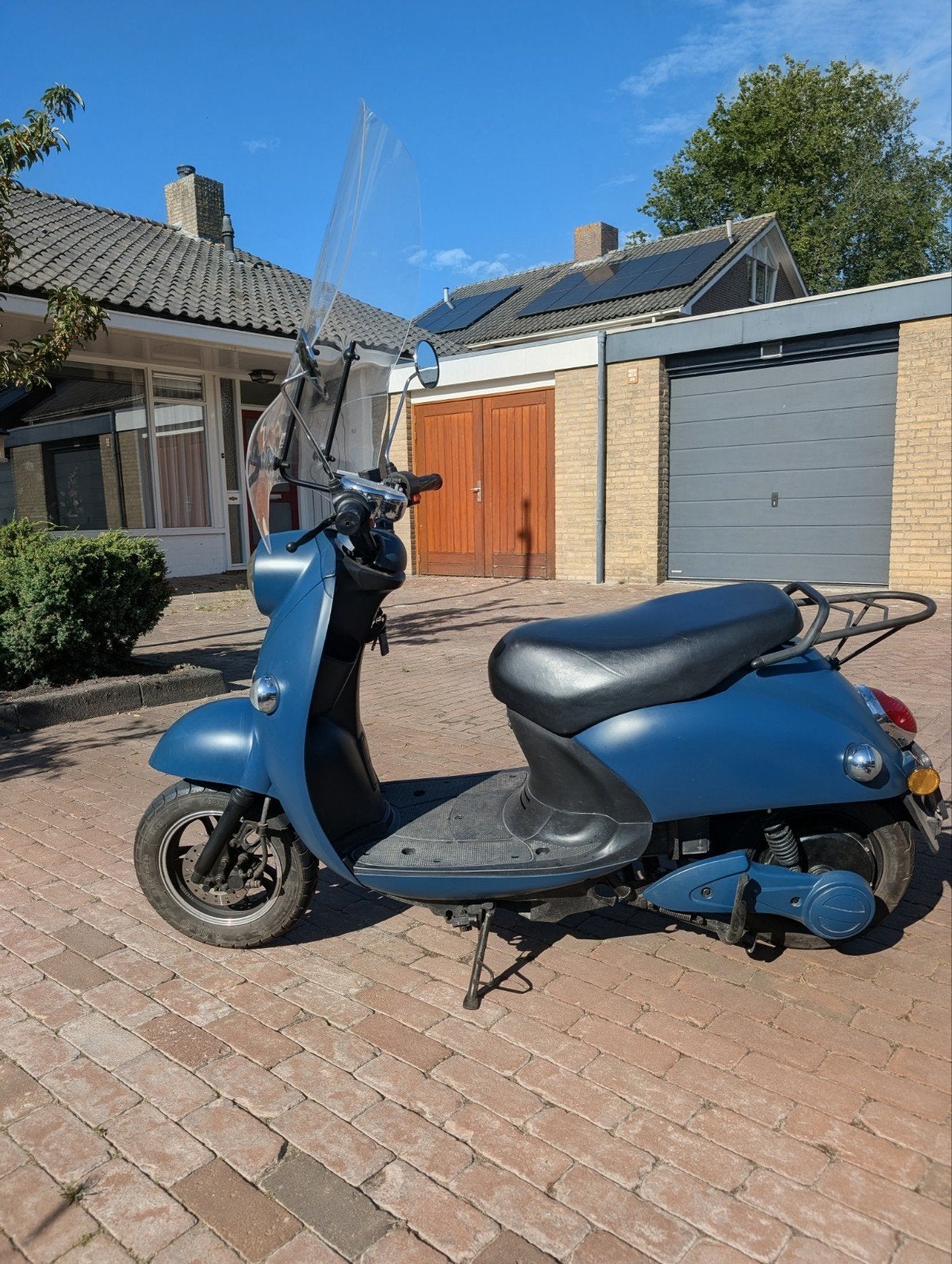 Unu elektrische scooter 45km uitvoering 2018, Fietsen en Brommers, Ophalen, Maximaal 45 km/u, Elektrisch, Gebruikt