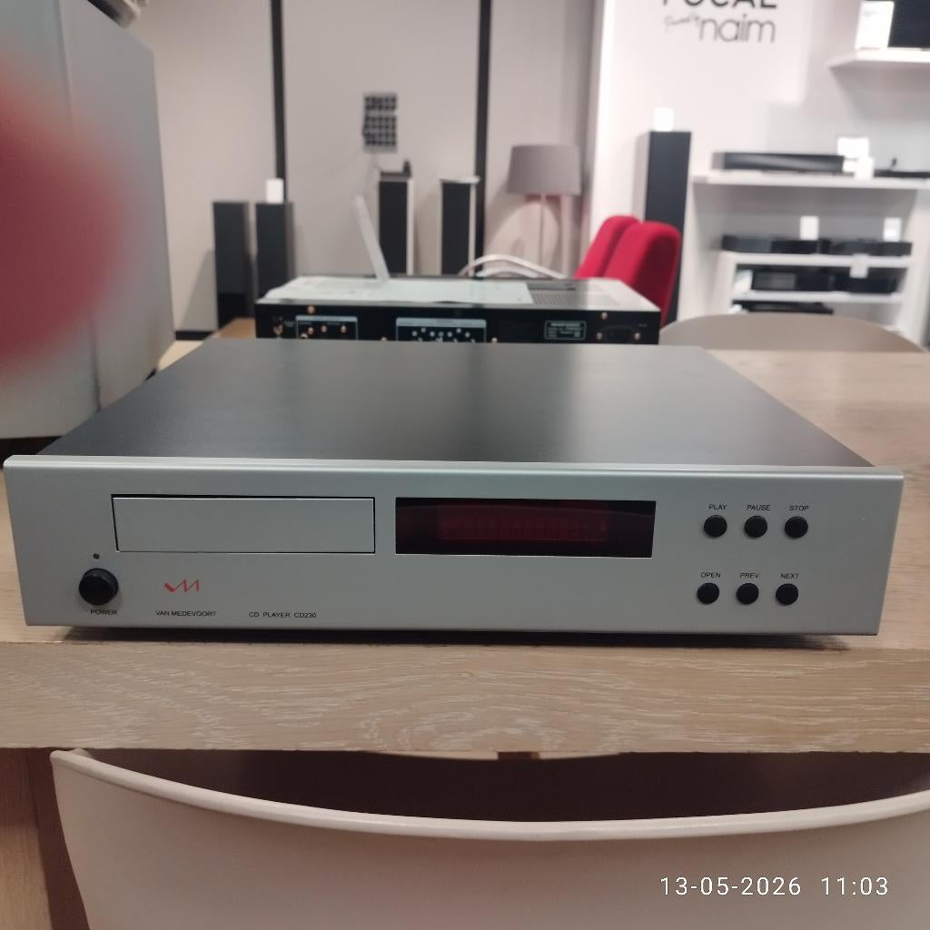 VAN MEDEVOORT CD230 CD SPELER, Gebruikt, Theresiastraat 155, Info@praalder.nl, Van Medevoort