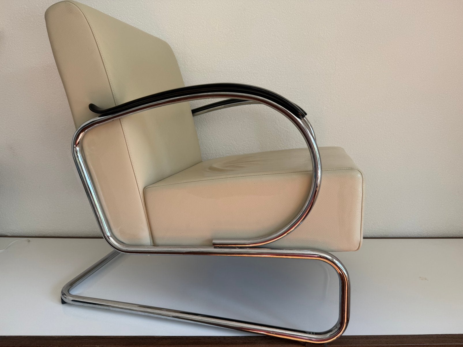 Gispen Classic 407, Dutch Originals, Ophalen, Gebruikt, Wit, Leer