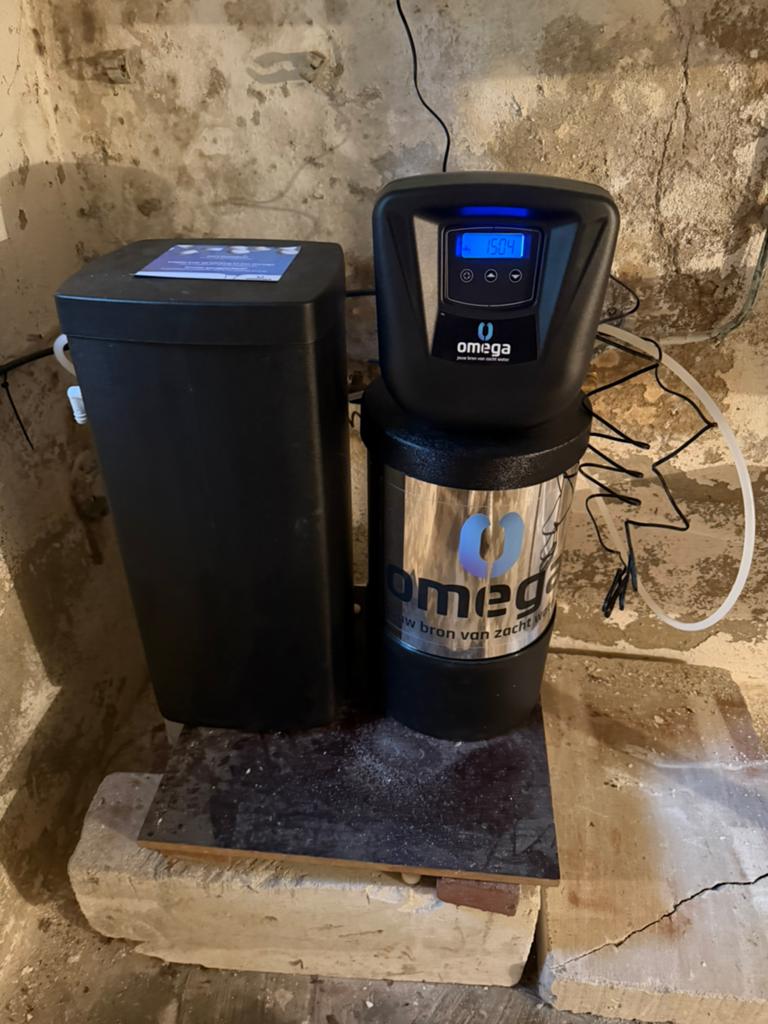 Omega 200 waterontharder, Ophalen, Zo goed als nieuw