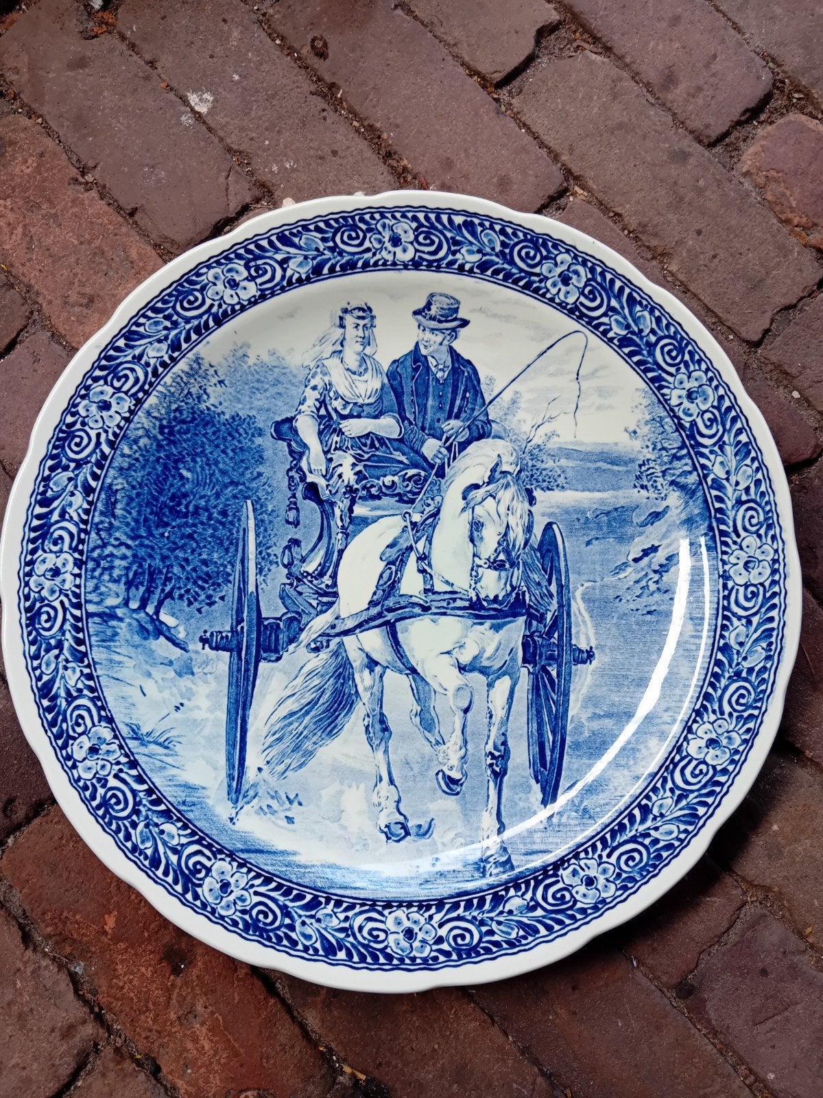 Wandbord doorsnede 40 cm boch delfs paard en kar, Ophalen of Verzenden