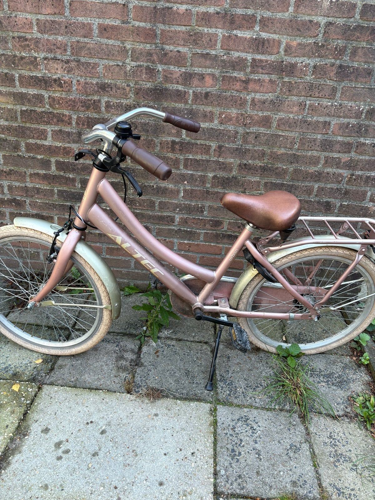 Kinderfiets Altec 20 inch - Roze/Goud, Fietsen en Brommers, Ophalen, Gebruikt, Velgrem, 20 inch of meer