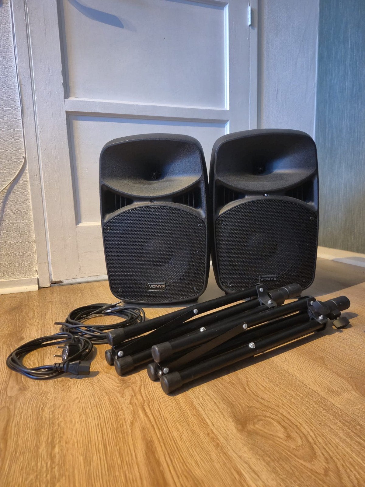 Vonyx VPS102A actieve speakerset 10 inch met standaarden, Audio, Tv en Foto, Luidsprekers, Gebruikt, Party speaker, Bluetooth