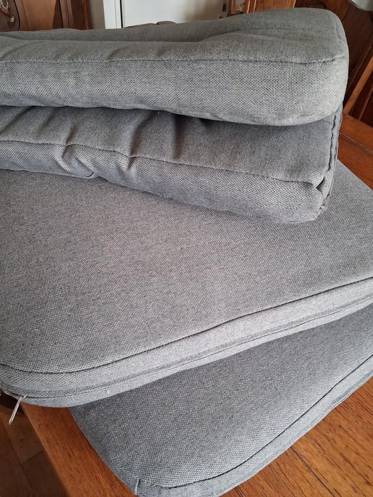 Kussen voor  2 tuin stoelen, Ophalen of Verzenden, Zo goed als nieuw