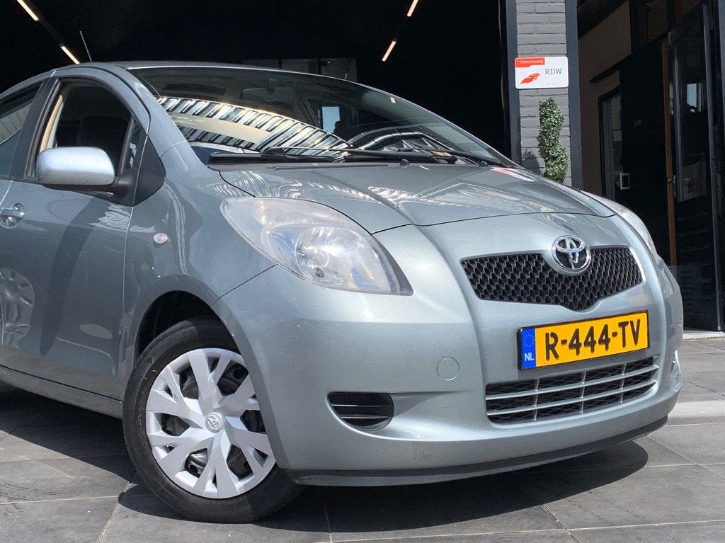 Toyota Yaris 1.3 VVTi Terra|Airco|El.Ramen|PDC|APK|5 Deurs, Voorwielaandrijving, Stof, Huisgarantie, 4 cilinders