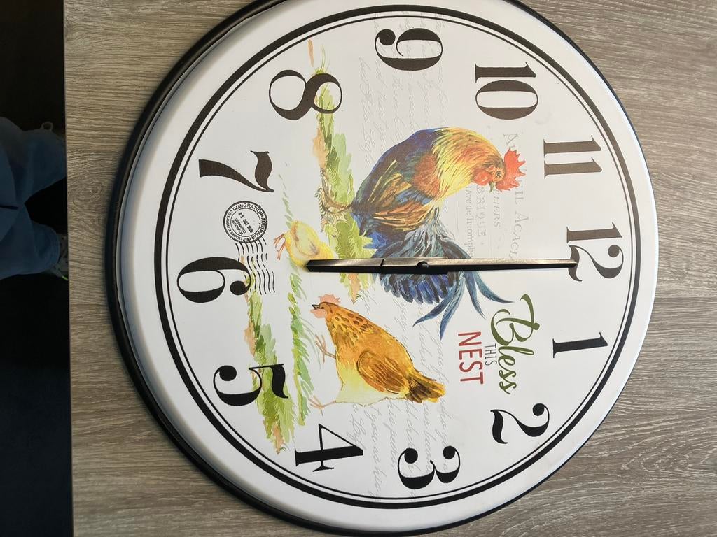 Wandklok met boerderijthema - Haan, kip en kuiken, Ophalen of Verzenden, Nieuw, Analoog, Wandklok