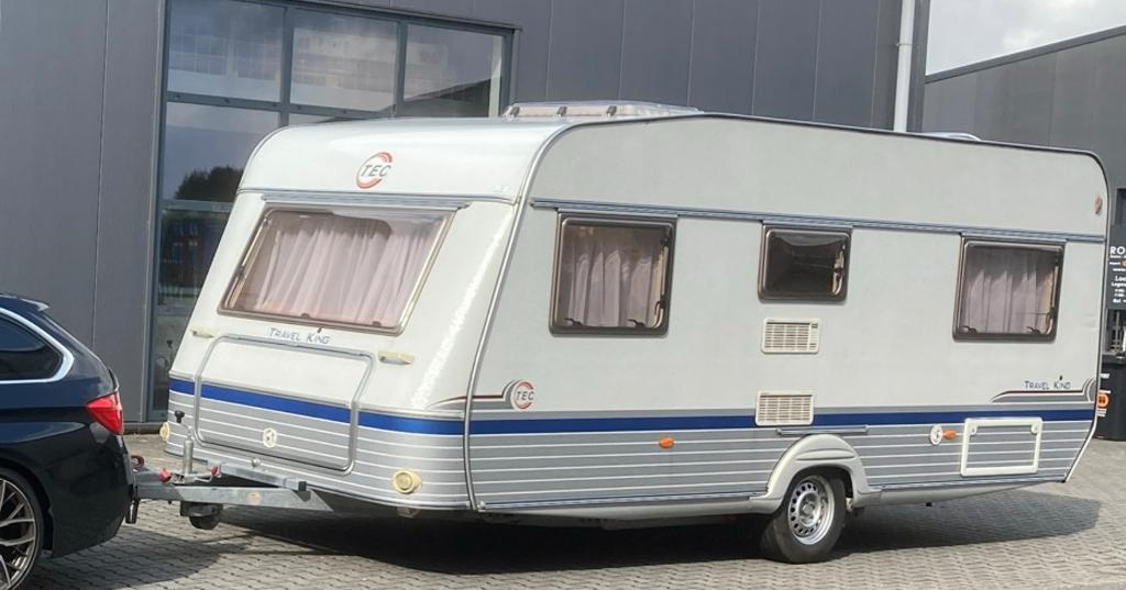 Caravan TEC Travel King 510 TDF (MET STALLING), Caravans en Kamperen, Caravans, Rondzit, Particulier, 4 tot 5 meter, Schokbreker