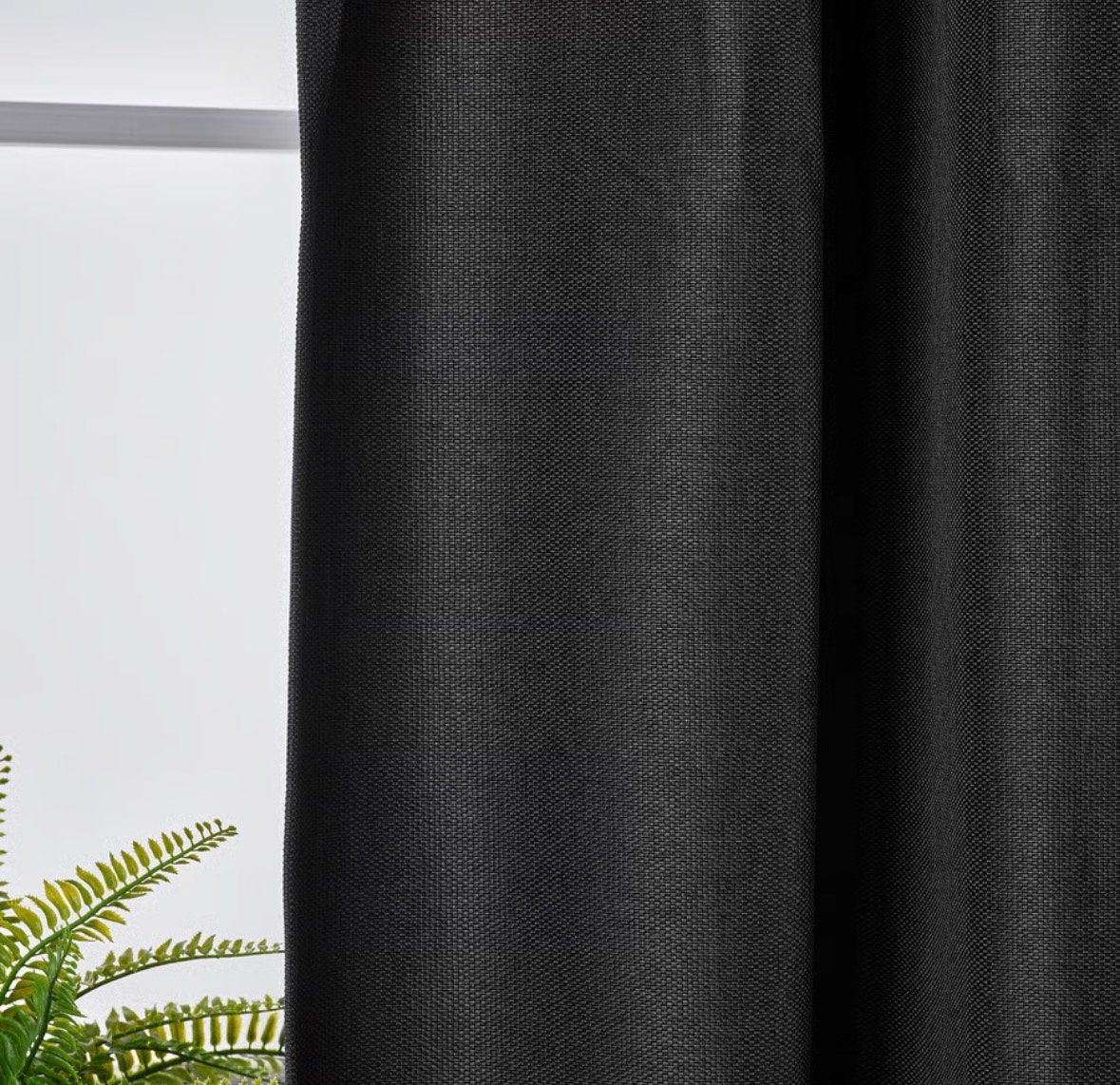 2 stuks ANNAKAJSA antraciet verduisterende gordijnen IKEA, Huis en Inrichting, Ophalen of Verzenden, Zo goed als nieuw, 200 cm of meer