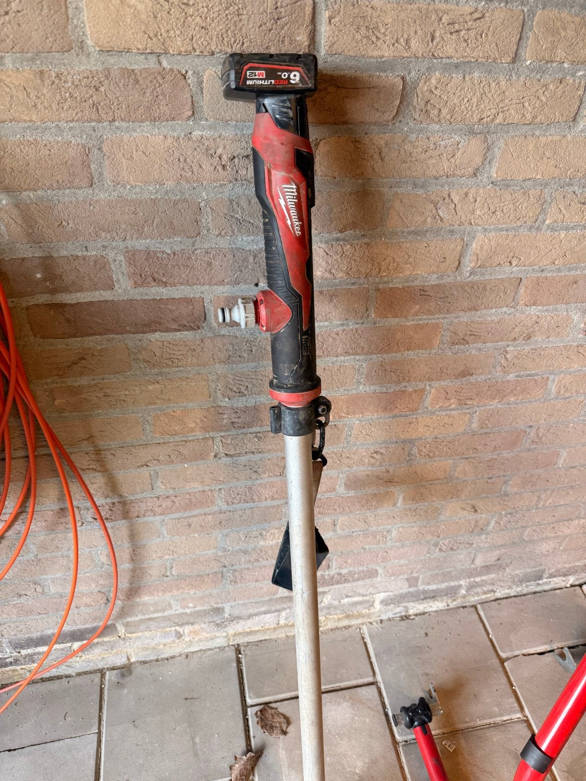 Milwaukee M12 Staafwaterpomp - Compact en Krachtig, Ophalen, Zo goed als nieuw, Milwaukee