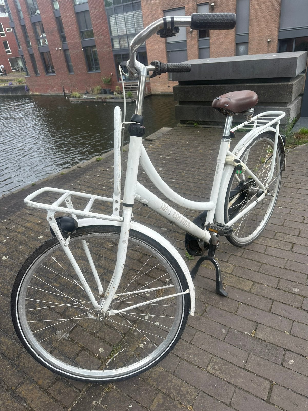Cortina U4 Transportfiets - 3 versnellingen Shimano Nexus, Fietsen en Brommers, Fietsen | Dames | Damesfietsen, Terugtraprem, Versnellingen