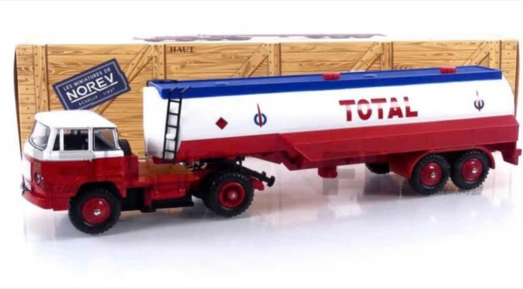 Unic Tankwagen Total + licht 1:43 NOREV / DINKY ref. CL5512, Hobby en Vrije tijd, Modelauto's | 1:43, Verzenden, Nieuw, Bus of Vrachtwagen