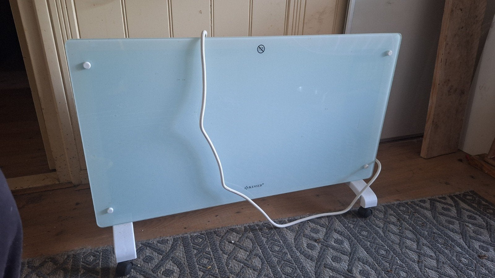 KESSER Infrarood Paneel Verwarming - Zo goed als nieuw, Doe-het-zelf en Verbouw, Verwarming en Radiatoren, Ophalen, 30 tot 80 cm