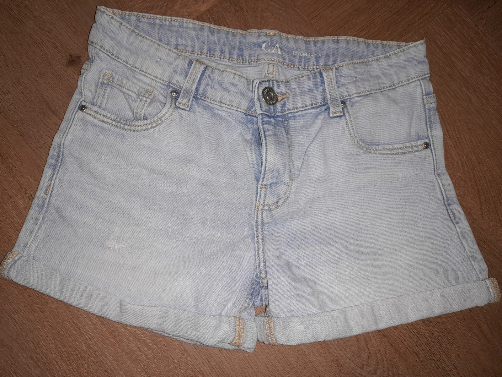 bijna gratis zgan C&A meisjes korte spijkerbroek 152, Ophalen of Verzenden, Zo goed als nieuw, Meisje, Broek