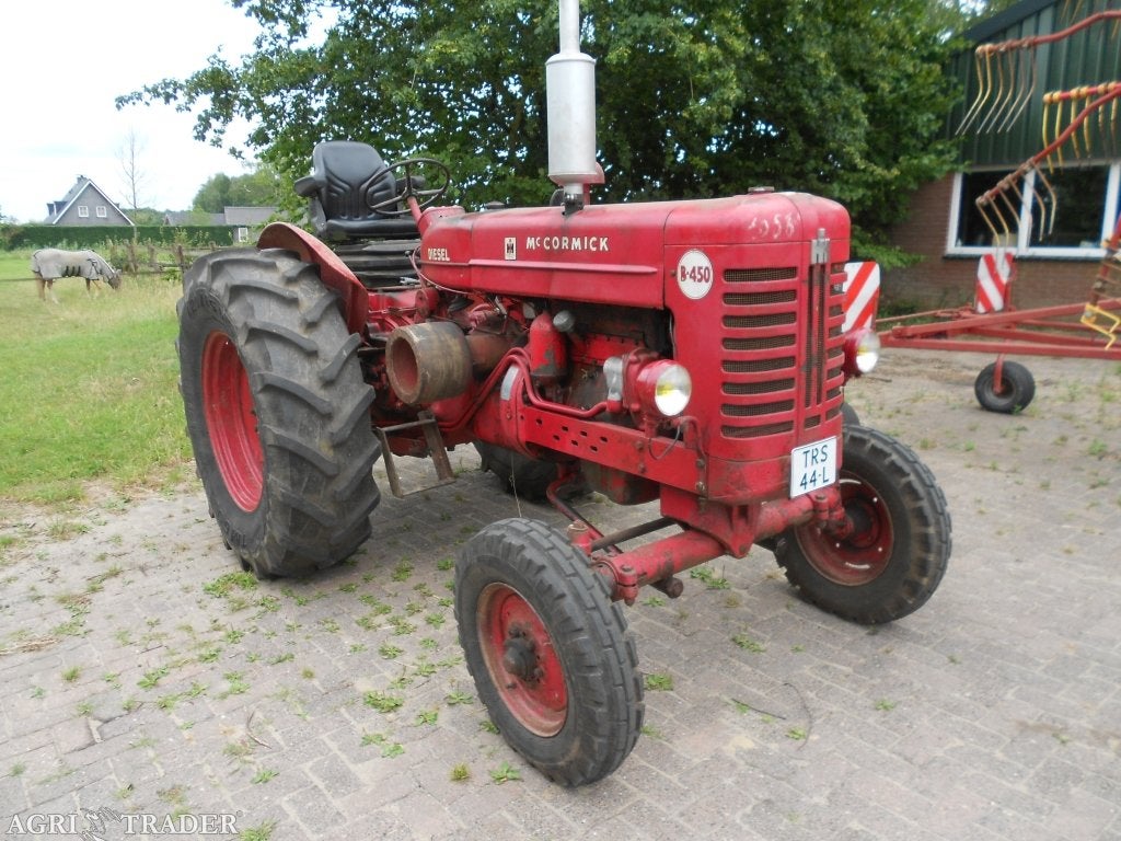m c cormck internatinal  B 450, -, Meer dan 10000, Oldtimer, Tot 80 Pk
