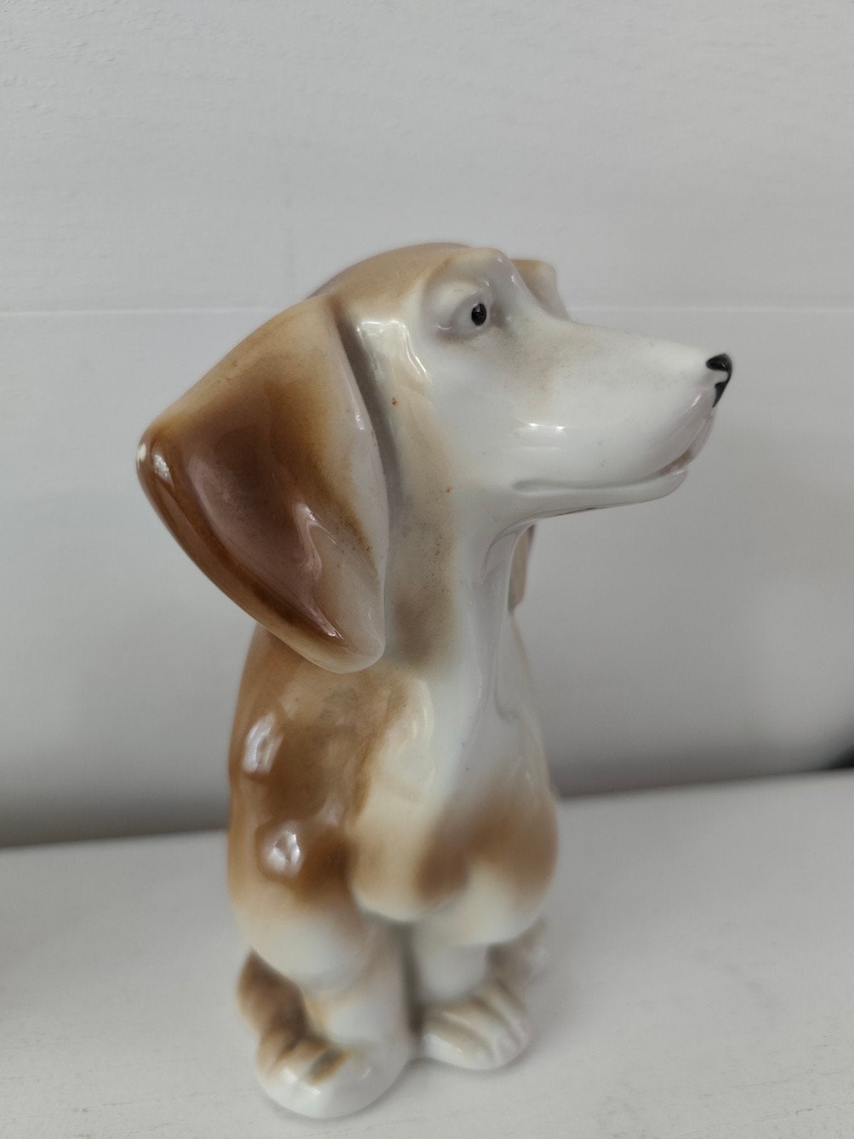 Porseleinen  hond beeldje, Ophalen of Verzenden, Zo goed als nieuw, Dier