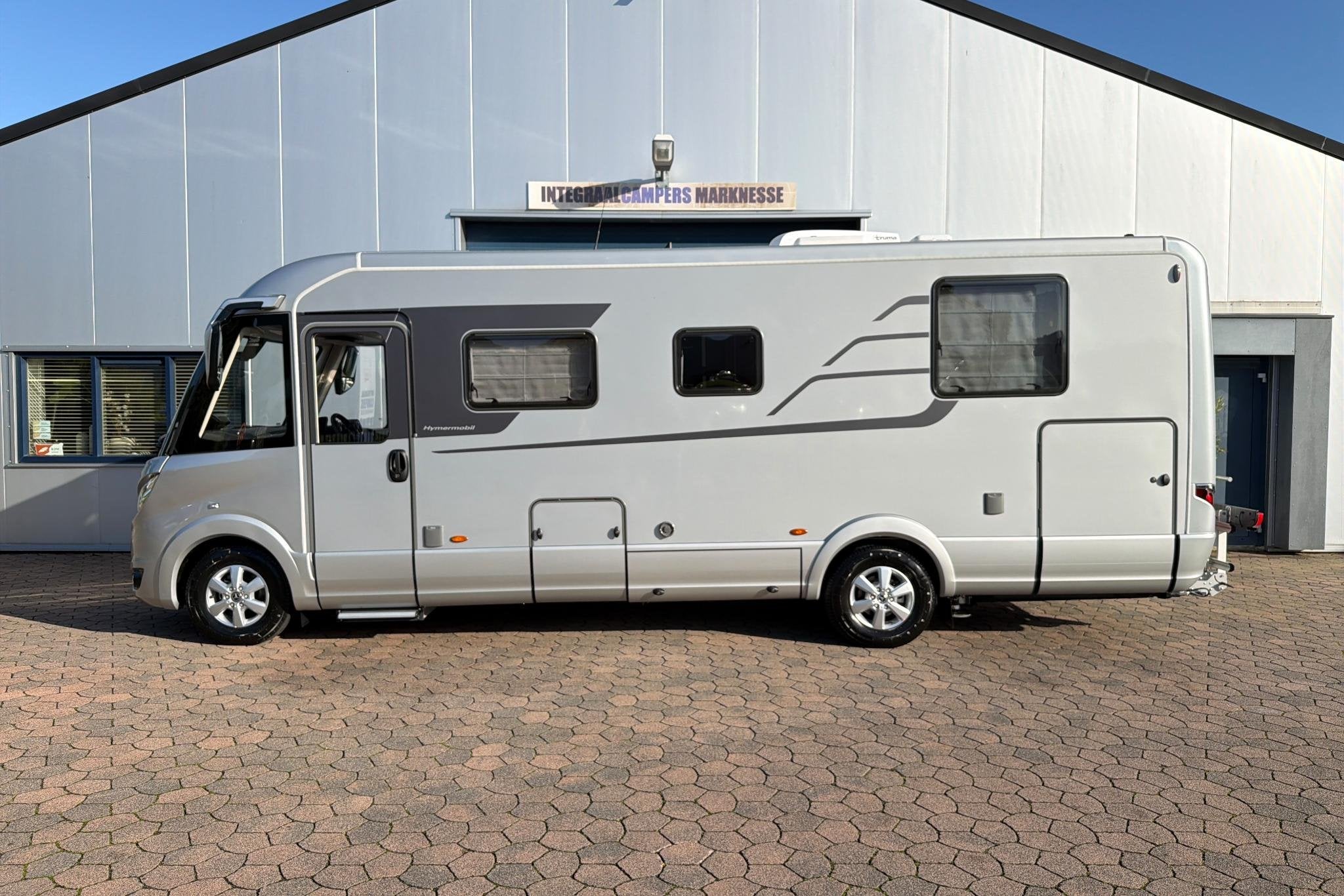Hymer BML-I 790 | Levelsysteem | Bovenkastjes | Queensbed |, Tot en met 2, 7 tot 8 meter, Bedrijf, Diesel