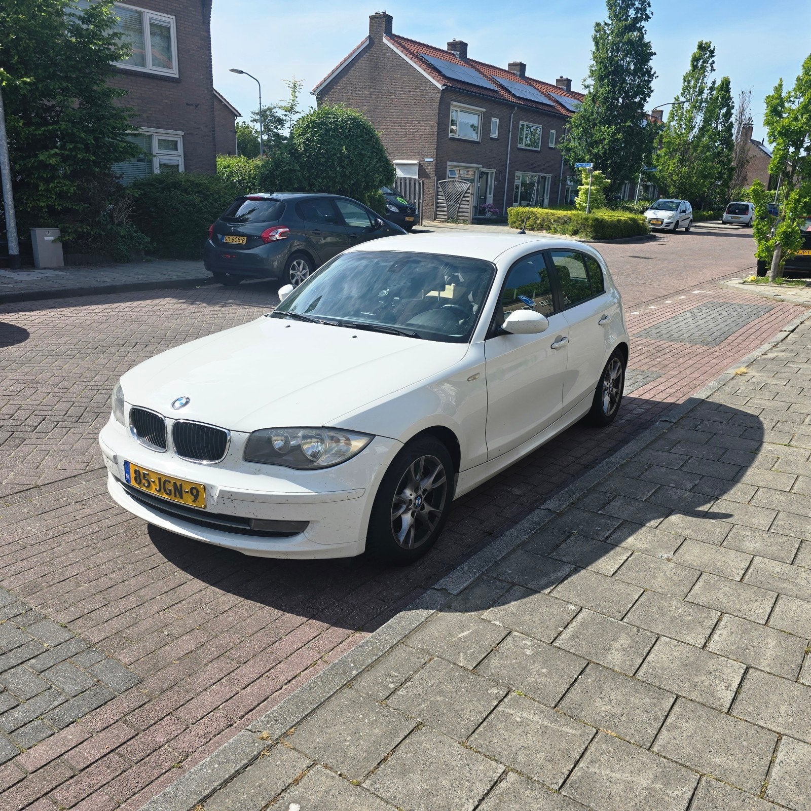 BMW 1-Serie 2.0 116I 5DR 2009 Wit, 1-Serie, Achterwielaandrijving, 1995 cc, 4 cilinders