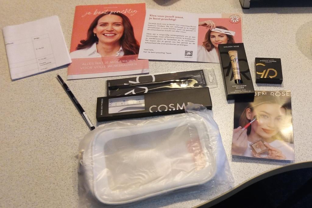100% nieuw! EASY BROWS Complete luxe Wenkbrauwset, Ophalen of Verzenden, Nieuw, Ogen