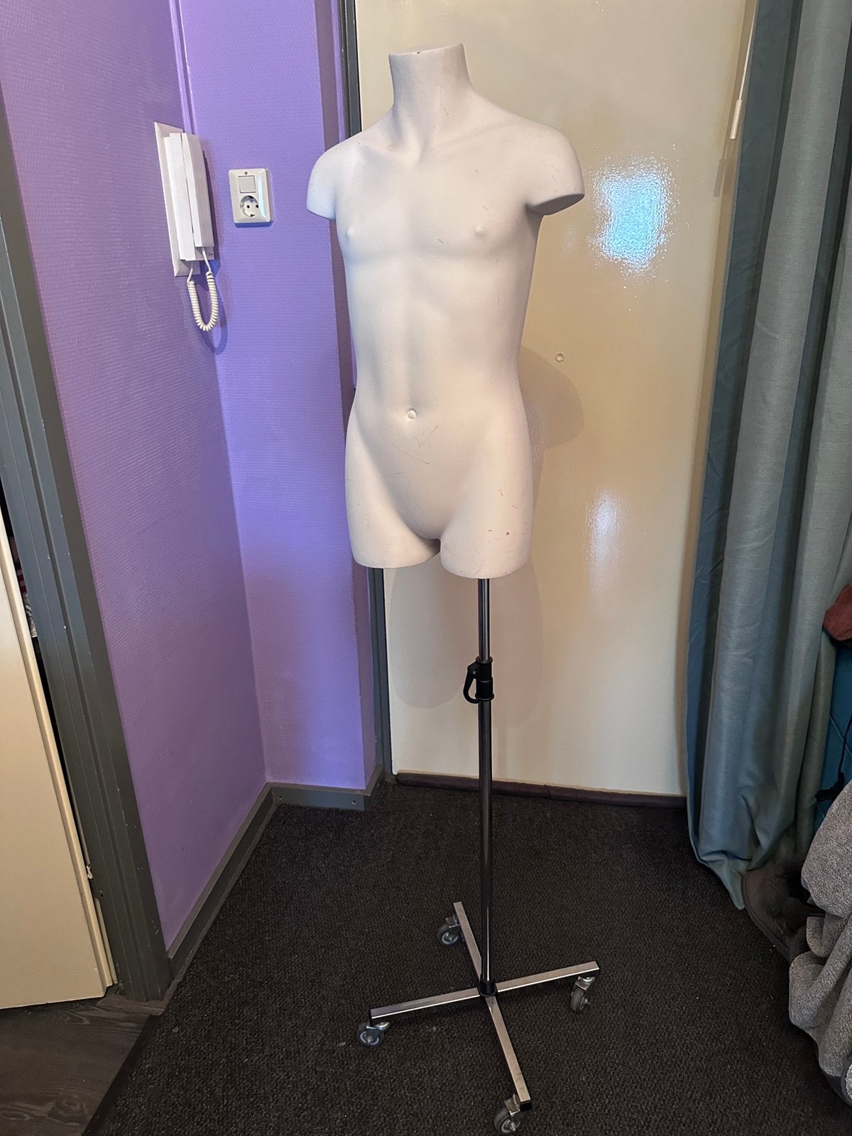 Mannequin torso man buste op wielen, Ophalen, Paspop