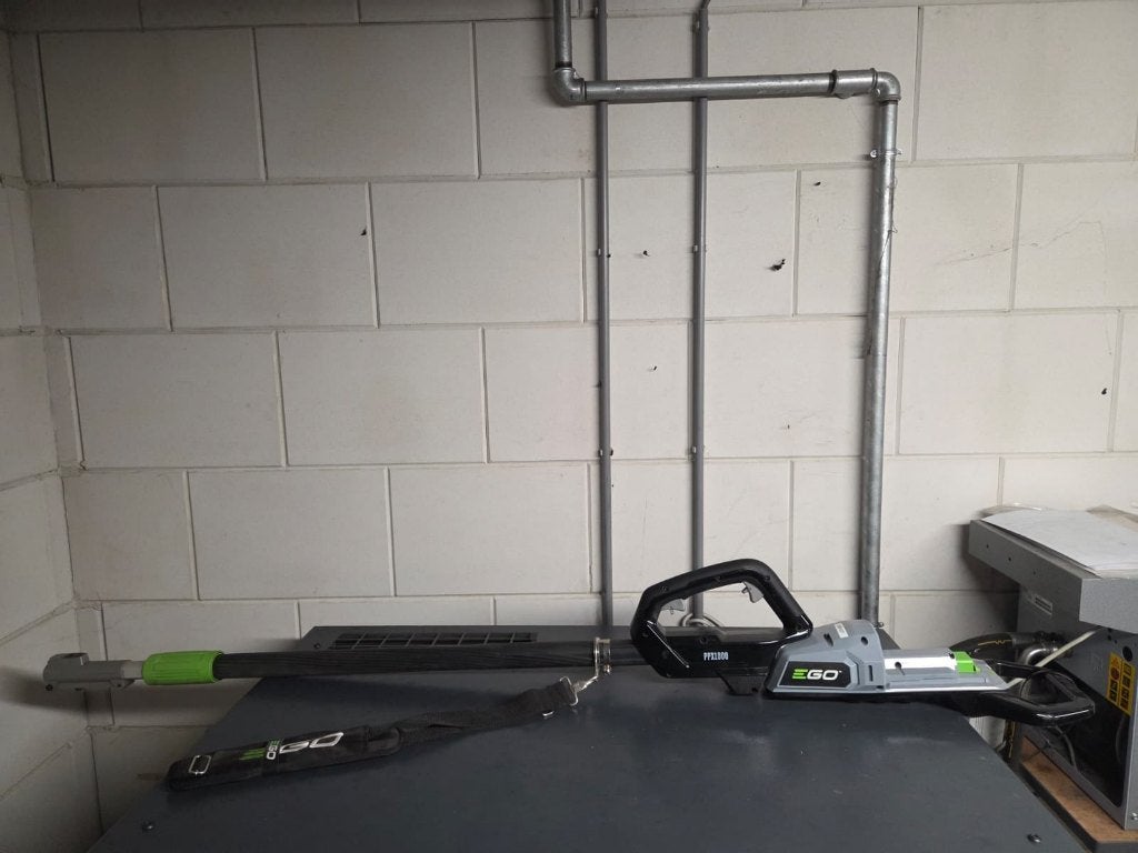 EGO PPX1000 Accu Telescopisch Snoeisysteem Basisunit, Ophalen, Zo goed als nieuw, Minder dan 30 cm, Accu-grasmaaier