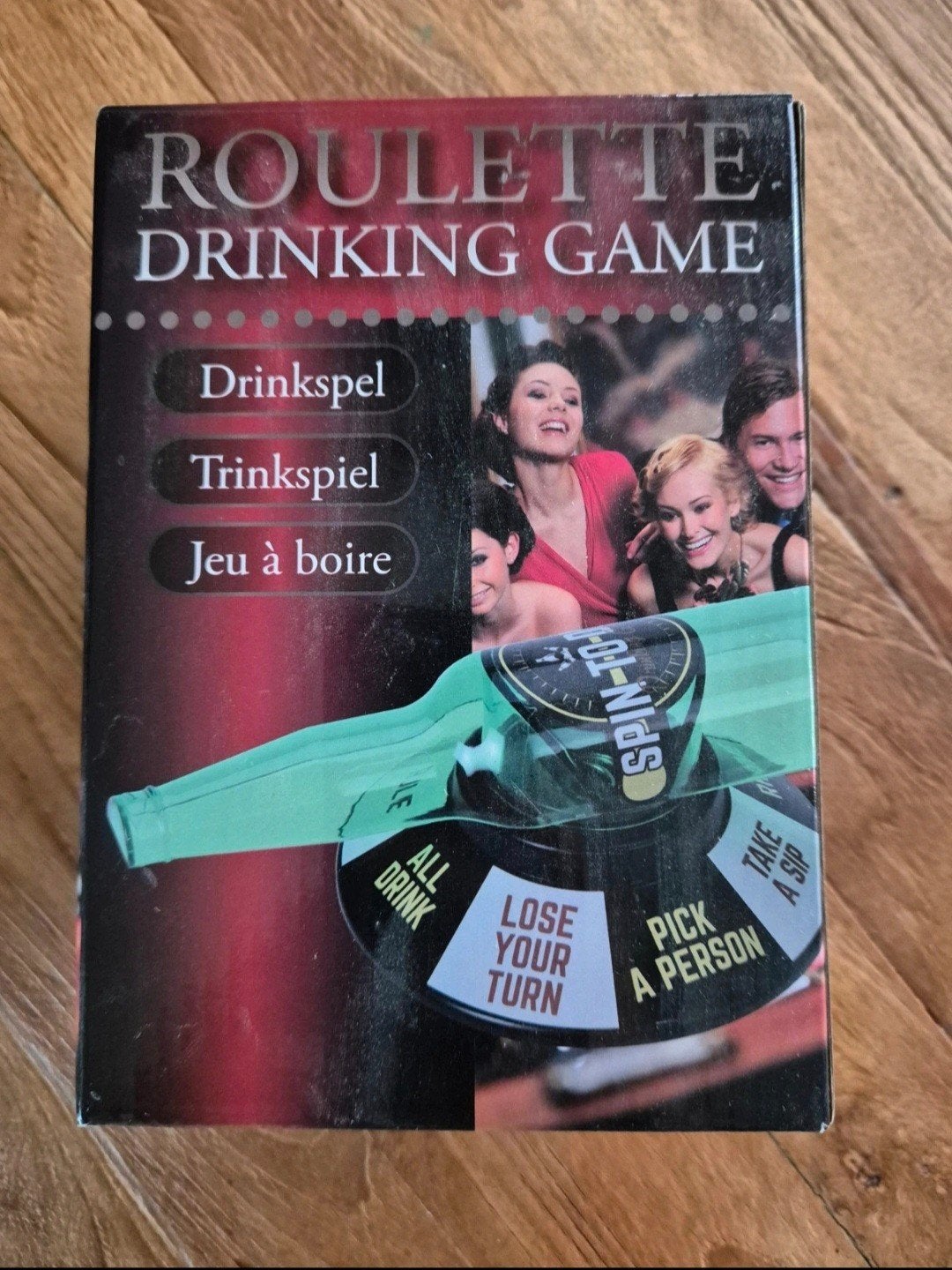 Roulette Drinking Game - Leuk gezelschapsspel, Drie of vier spelers, Ophalen of Verzenden, Gebruikt