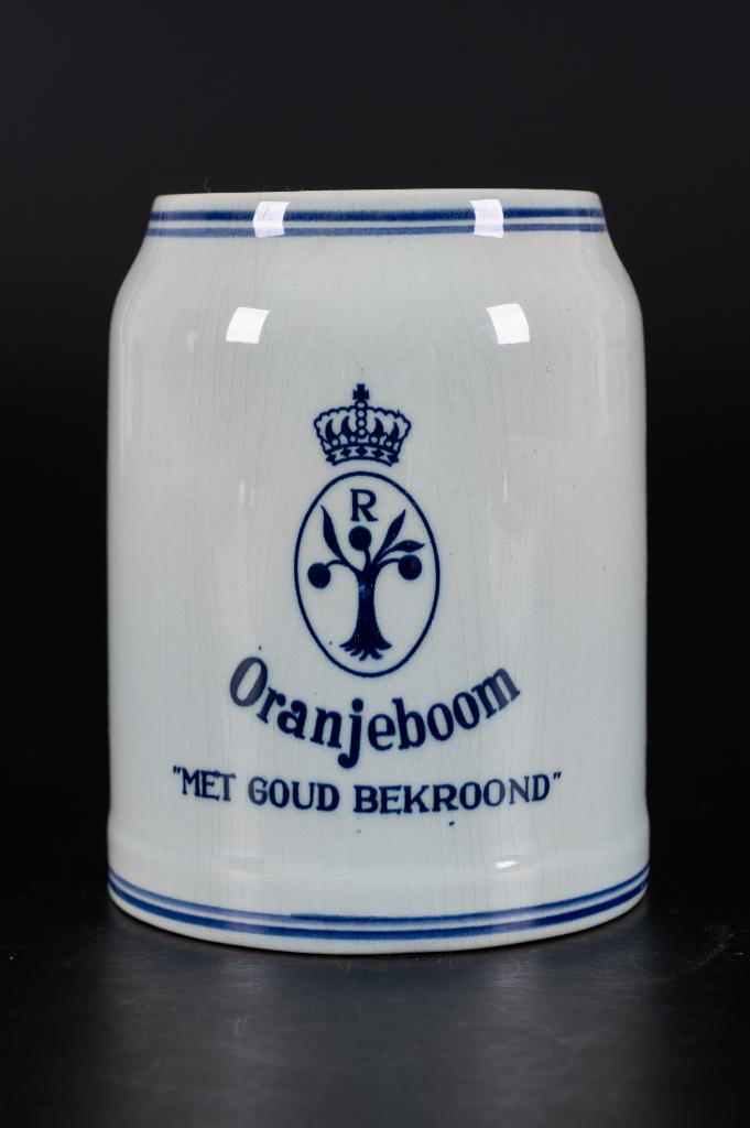 Bierpul Oranjeboom met Goud bekroond, Ophalen of Verzenden, Gebruikt, Pul(len), Oranjeboom