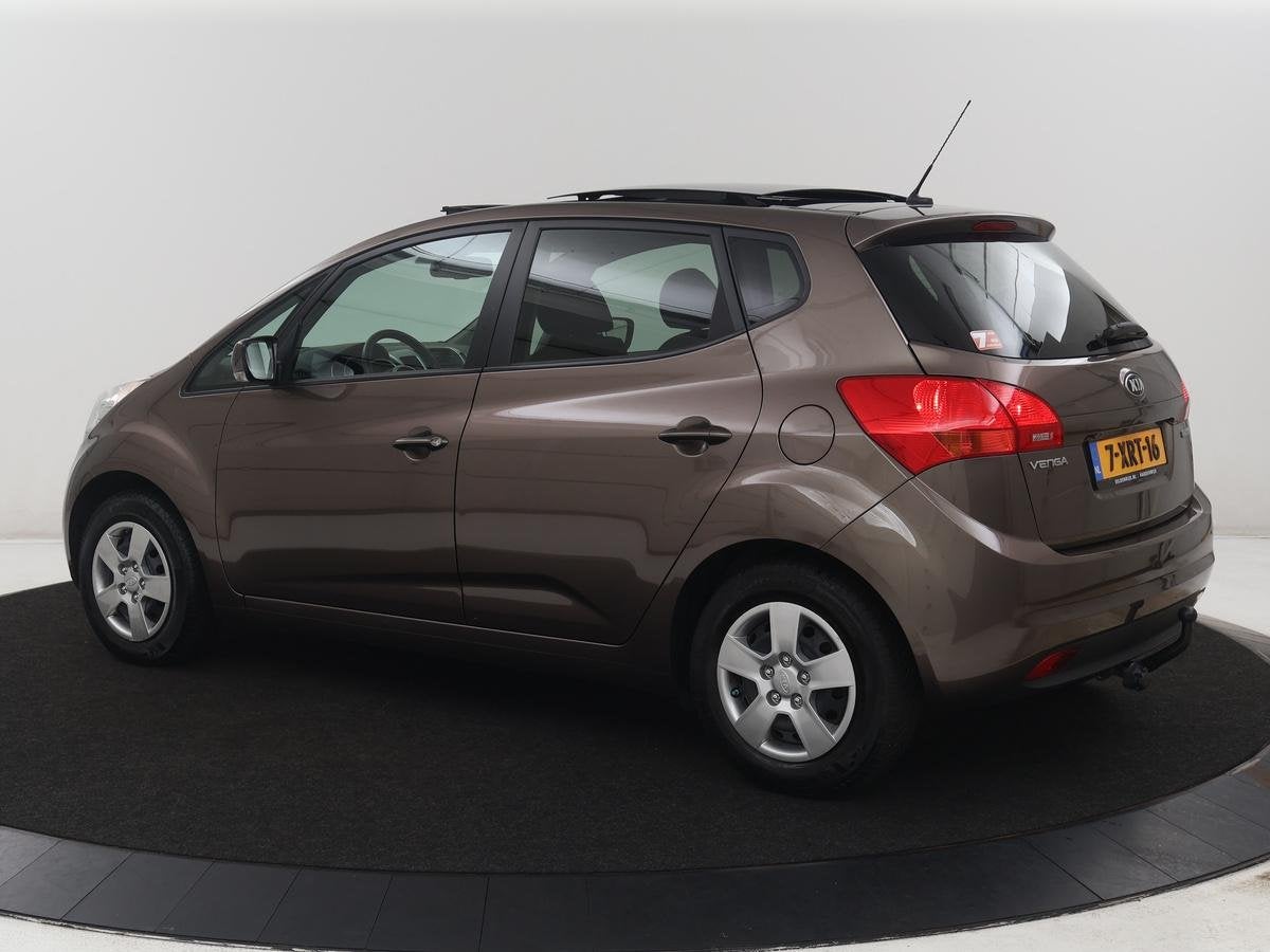 Kia Venga 1.4 CVVT World Cup Edition | Panoramadak | Cruise, Auto's, Kia, Voorwielaandrijving, Euro 5, Stof, Gebruikt