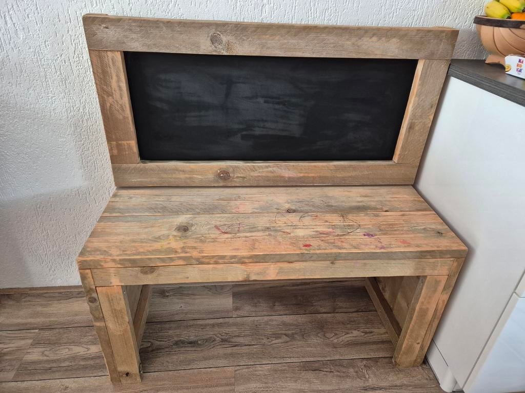 Houten speeltafel met krijtbord, Ophalen