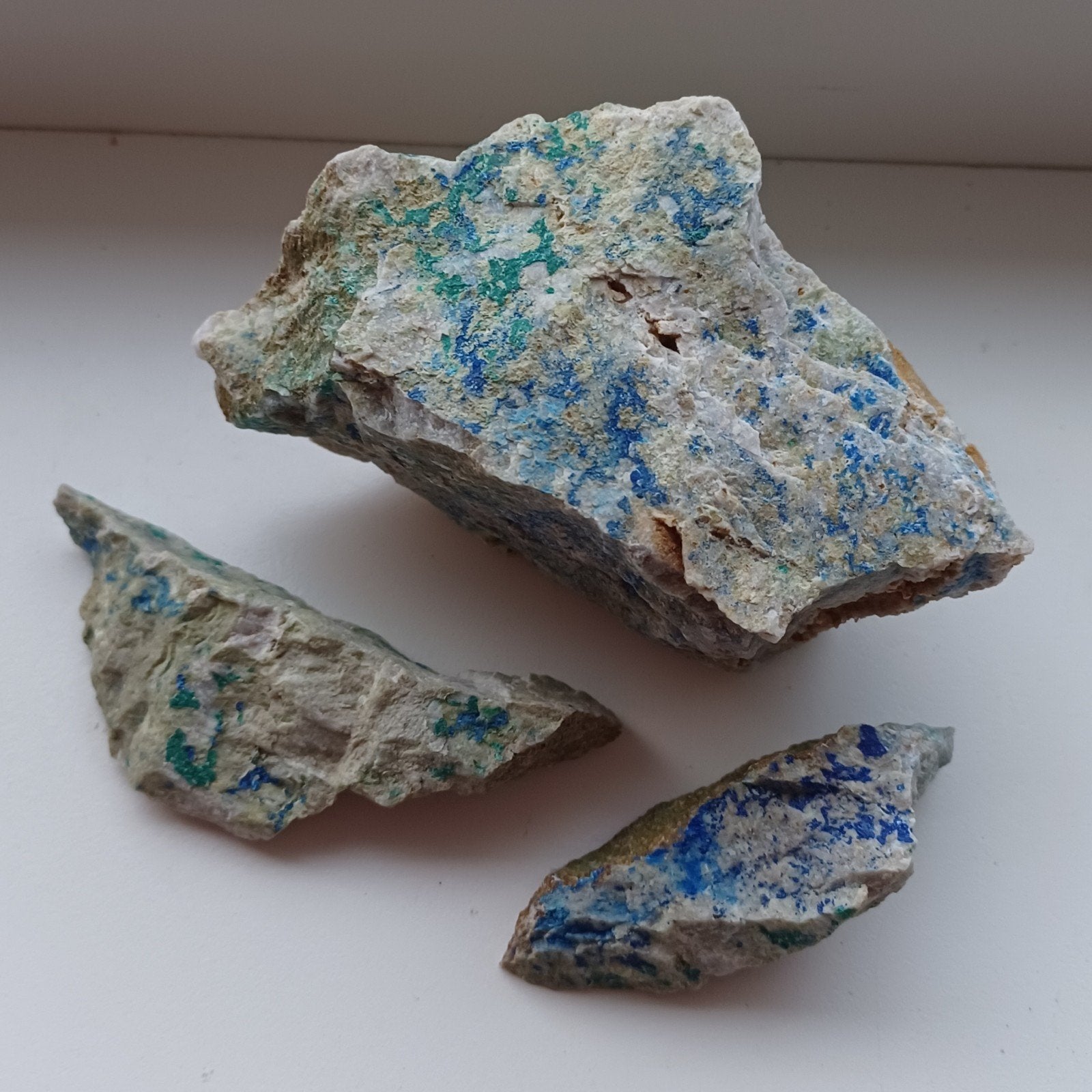 Azuriet met Malachiet - Oostenrijk (3 stuks), Verzamelen, Mineralen en Fossielen, Ophalen of Verzenden, Mineraal