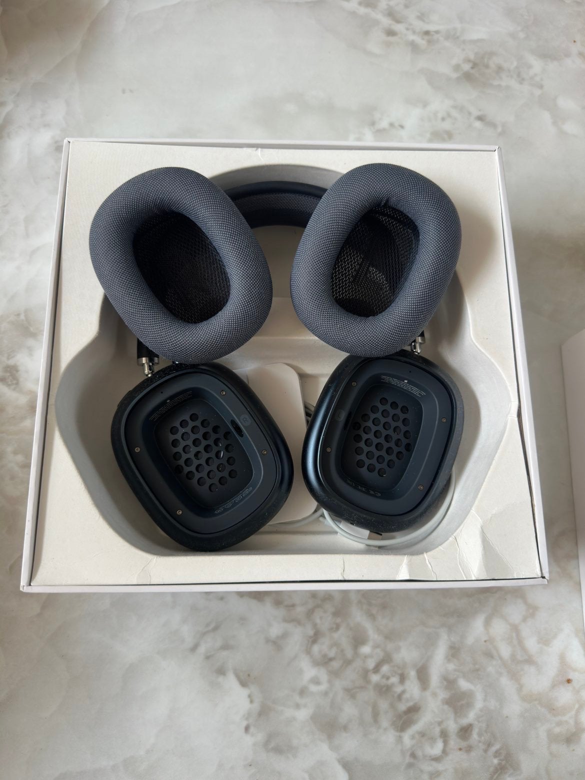 Apple airpods max