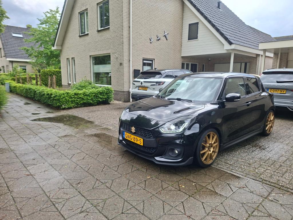 Suzuki Swift 1.4 Boosterjet 140pk 2019 Zwart, Zwart, 4 cilinders, Handgeschakeld, Particulier