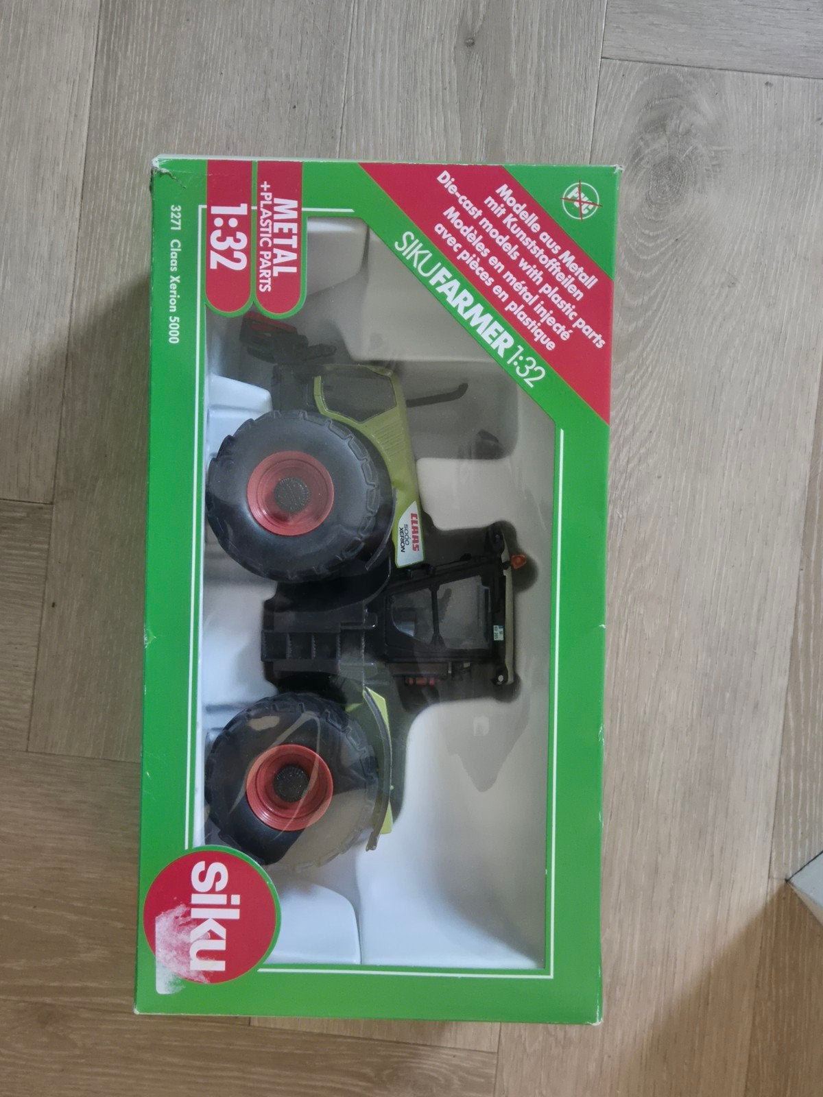 Claas Xerion 5000 Siku 1:32 Tractor Model, Hobby en Vrije tijd, Ophalen, Nieuw, Tractor of Landbouw, SIKU