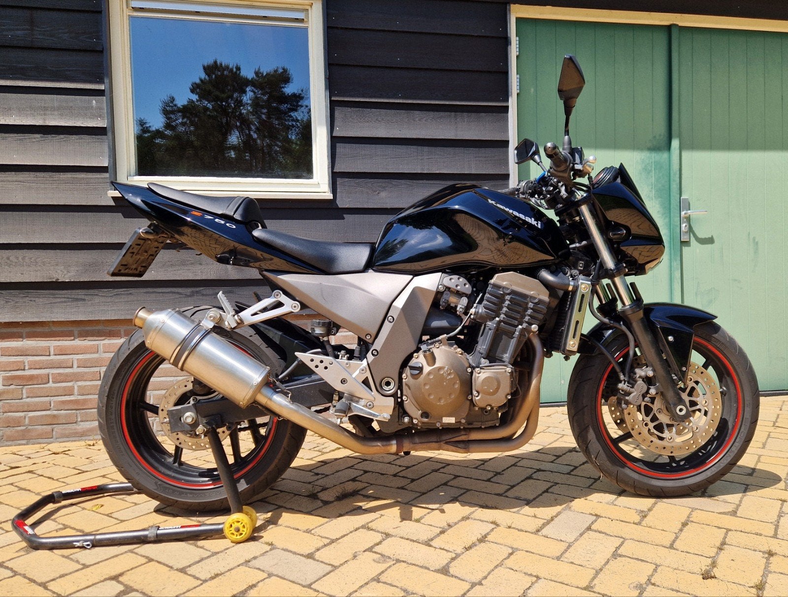 Kawasaki Z750 LeoVince Sportuitlaat | Goed onderhouden, Sportuitlaat, 4 cilinders, Motorrijbewijs A, Gebruikt