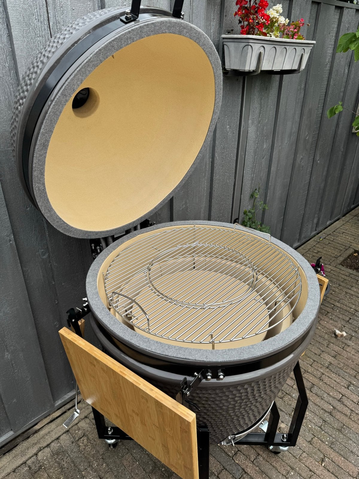 Grill Guru Extra Large Kamado Nieuw, 56 cm oppervlakte grill, Ophalen, Nieuw