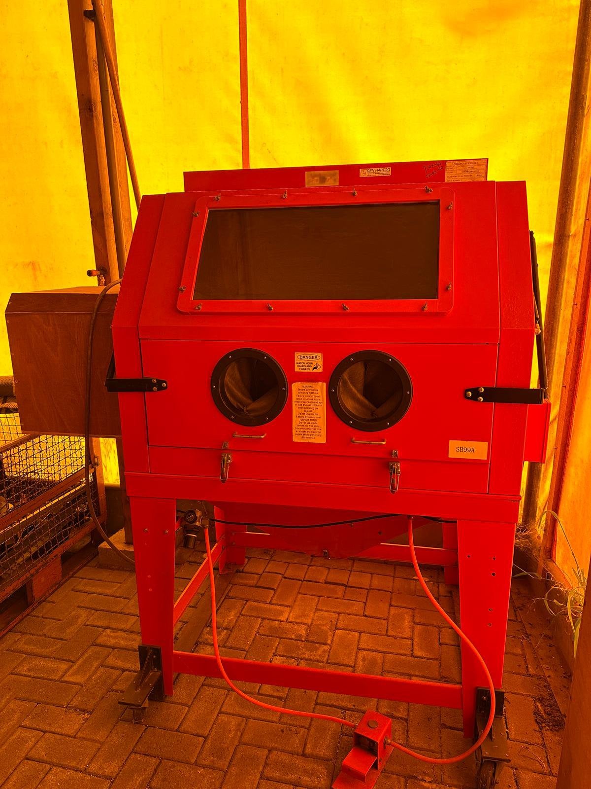 Straalcabine PowerPlus Groot model type SBC990, verrijdbaar., Ophalen, Gebruikt, Overige typen