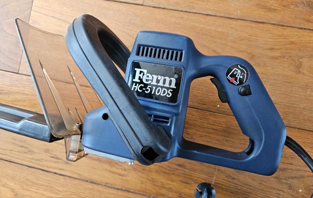 Ferm HC-510DS Heggenschaar - Elektrisch, Tuin en Terras, Heggenscharen, Ophalen, Gebruikt, Elektrisch, Ferm