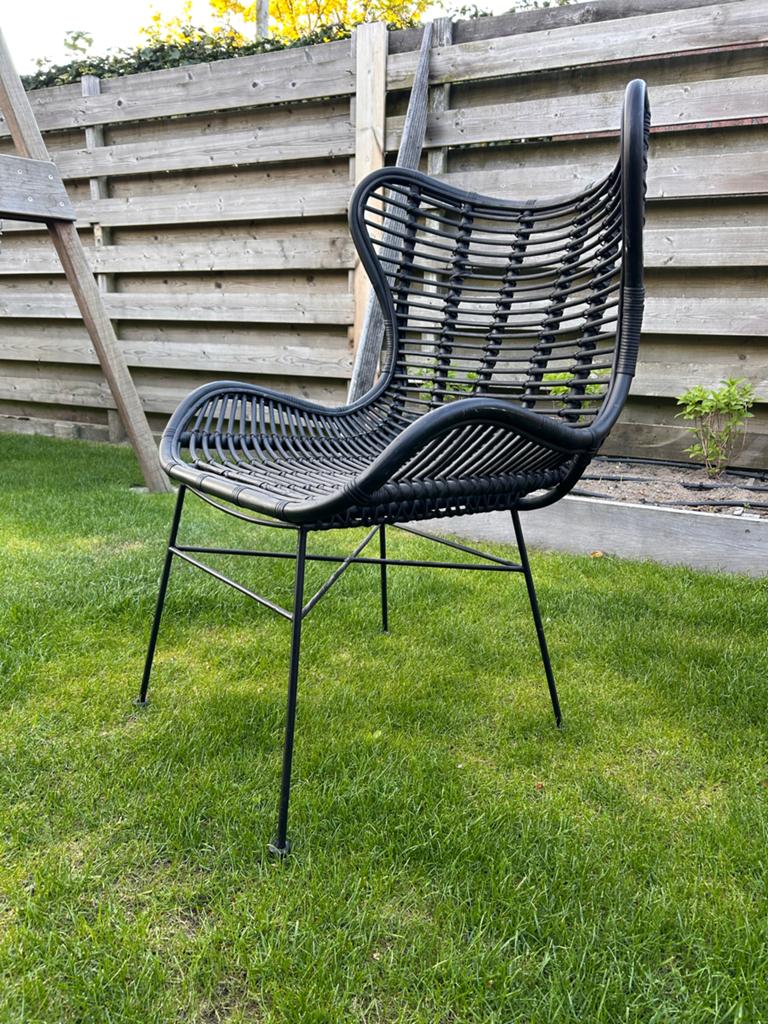 Zwarte rotan stoel - comfortabel en stijlvol, Ophalen, Gebruikt, Zwart, Riet of Rotan