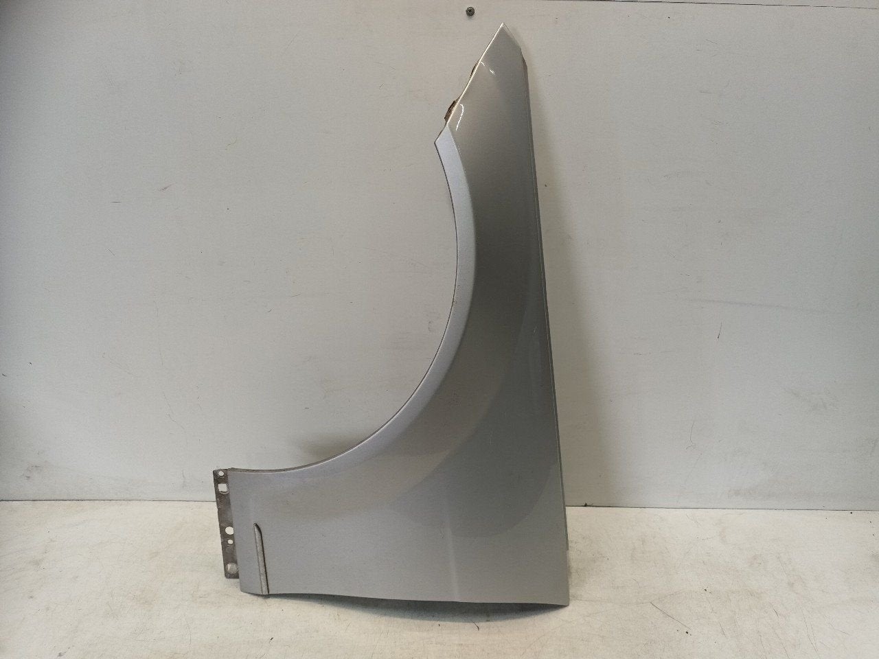 Spatbord links voor Mercedes-Benz C-Klasse, Onderdelen@venauto.nl, Van der Ven Autorecycling B.V., Gebruikt, Ettenseweg 76, 4706 PB Roosendaal, The Netherlands