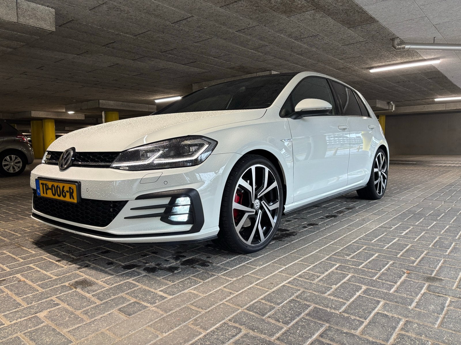 Volkswagen Golf 7.5 GTD 2017 | DSG bak vervangen | Panorama, Dealer onderhouden, Verwarmde buitenspiegels, Wit, Leder