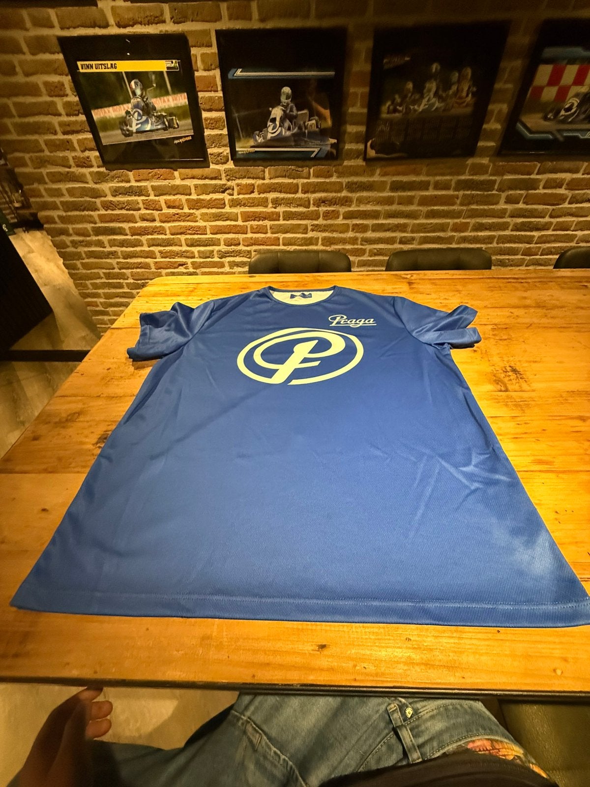 Praga kart kleding, Maat XS of kleiner, Ophalen of Verzenden, Zo goed als nieuw, Shirt